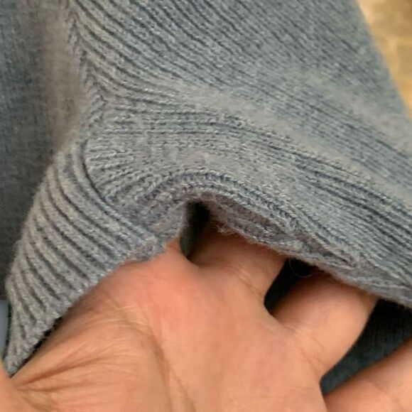 Stella & Dot sweater - Picture 9 of 9